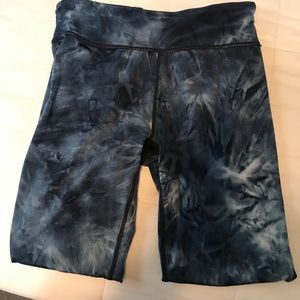 Blue tie dye leggings